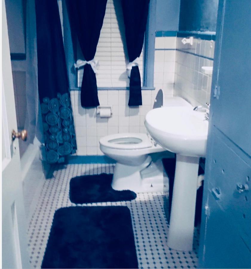 Best Deal In Town! Entire 1 Bedroom Apartment 59 Montgomery Bagian luar foto