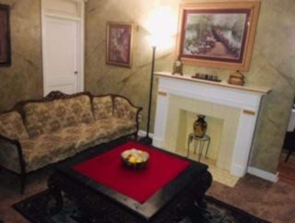 Best Deal In Town! Entire 1 Bedroom Apartment 59 Montgomery Bagian luar foto