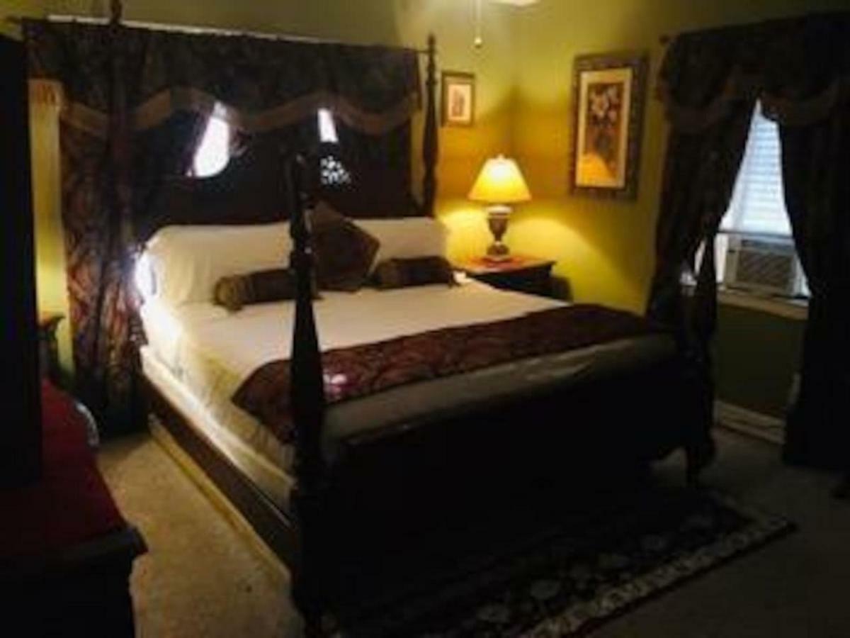 Best Deal In Town! Entire 1 Bedroom Apartment 59 Montgomery Bagian luar foto