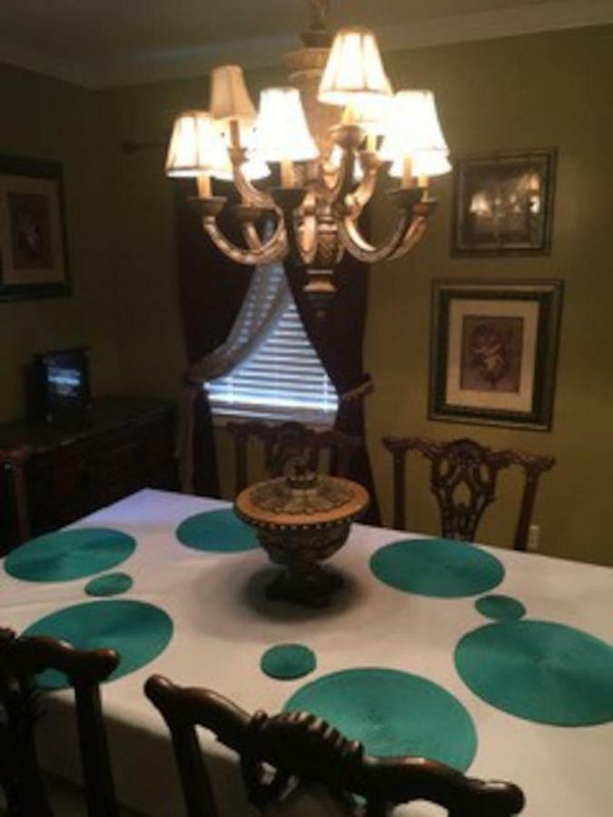 Best Deal In Town! Entire 1 Bedroom Apartment 59 Montgomery Bagian luar foto